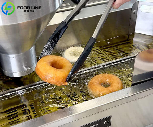 donut frying machine