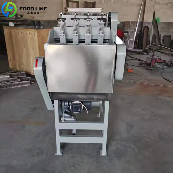 cashew nut sheller machine to shell 4 cashews at a time