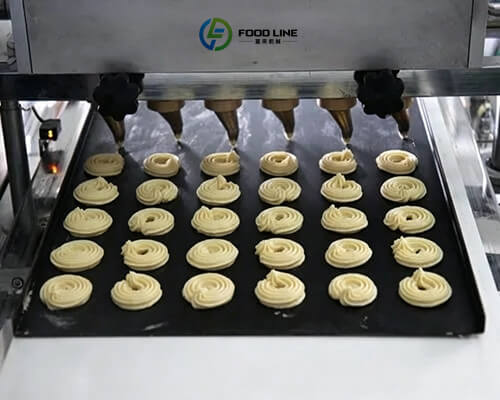 cookie depositor machine with six nozzles