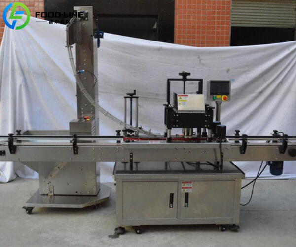 automatic capping machine to screw cap onto bottle