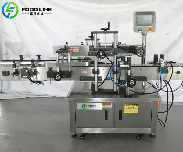 labeling machine to stick label on bottle