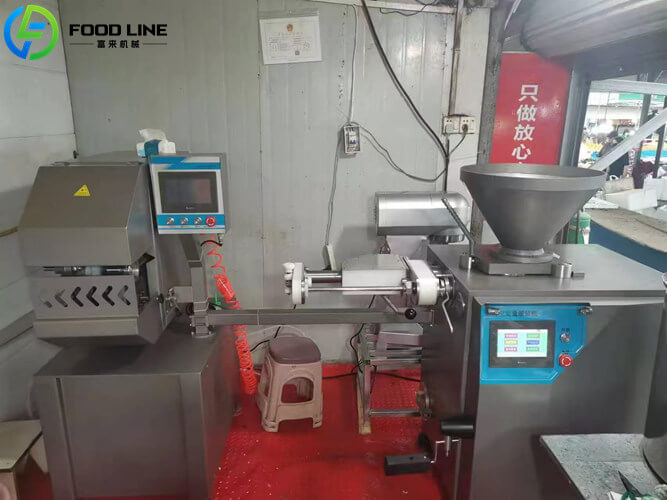 automatic portioning vacuum sausage filler with clipping device
