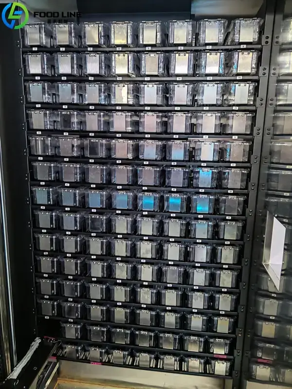 french fry vending kiosk with 210 serving capacity