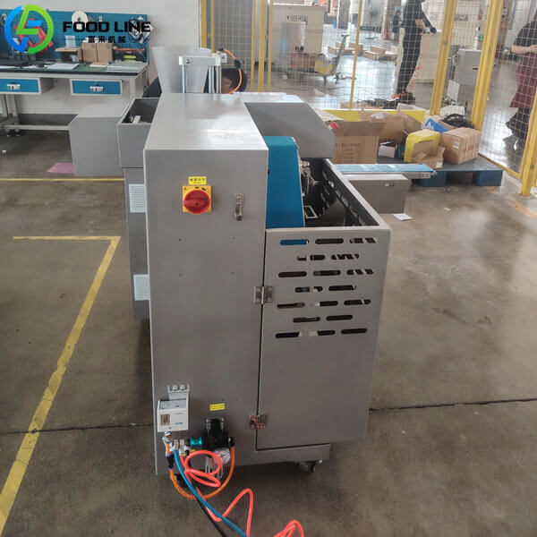 automatic lace edge dumpling making machine
